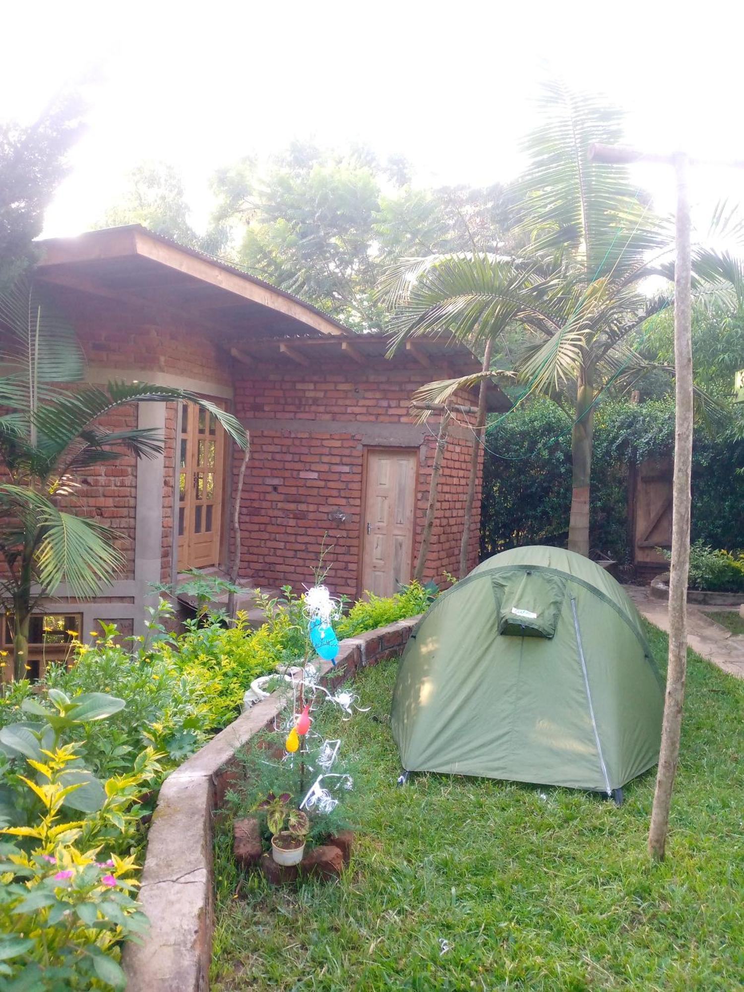 Galapagos Homestay Lushoto Buitenkant foto